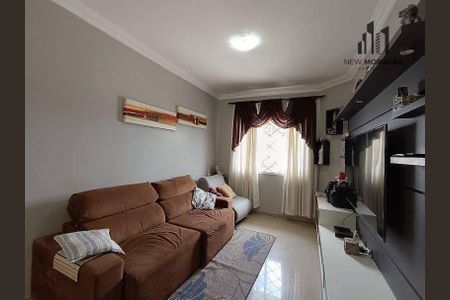 5_photo/94dcfad35f.be31b5bde481aac2-ATLAS-e84998bf-df85-444e-b090-d5f04c91f05f.jpg de casa à venda com 3 quartos, 113m² em Uberaba, Curitiba