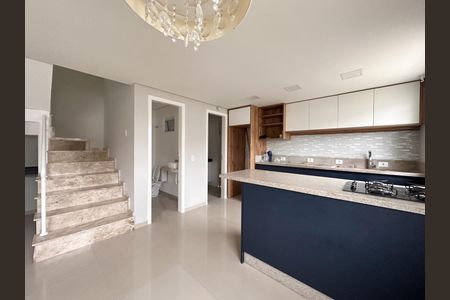 3_photo/94dcfad36d.65305d1007a65bb2-ATLAS-172ebfd6-3103-43cd-b42d-621b63a962df.jpg de casa à venda com 3 quartos, 99m² em Uberaba, Curitiba