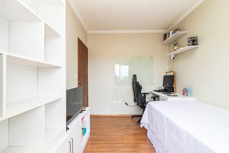 30_photo/94dcfad3a5.e1d2c46bde3eb79c-ATLAS-59525b22-ce5d-4dd8-babb-ade7899b3056.jpg de casa à venda com 3 quartos, 130m² em Uberaba, Curitiba