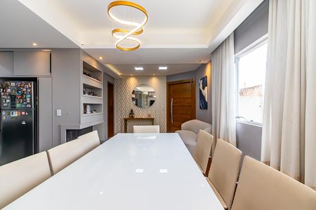 6_photo/94dcfad3a5.e1d2c46bde3eb79c-ATLAS-d318e41c-1e6e-436b-a4e1-f80f346c2e02.jpg de casa à venda com 3 quartos, 130m² em Uberaba, Curitiba