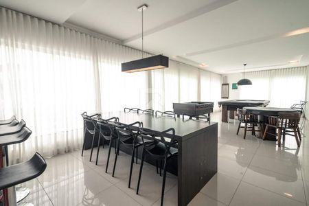 32_photo/94dcfad3b5.f3799f84f263c902-ATLAS-0192f907-2892-48da-aa72-a40ca39d64f0.jpg de casa à venda com 3 quartos, 296m² em Uberaba, Curitiba