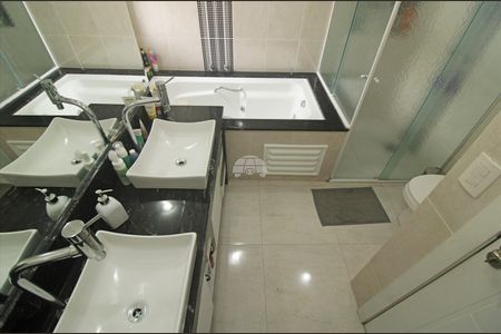 22_photo/94dcfad3b5.f3799f84f263c902-ATLAS-79984642-cf94-4ccc-968d-b76d655c537c.jpg de casa para alugar com 3 quartos, 296m² em Uberaba, Curitiba