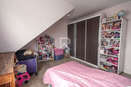 18_photo/94dcfad3b5.f3799f84f263c902-ATLAS-aaf795d8-51bb-4104-8235-e2cc36858cb0.jpg de casa à venda com 3 quartos, 296m² em Uberaba, Curitiba