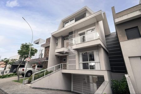 26_photo/94dcfad3b5.f3799f84f263c902-ATLAS-e8ced853-e6e8-4d05-b62d-1a2720bd68a5.jpg de casa à venda com 3 quartos, 296m² em Uberaba, Curitiba