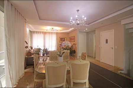 3_photo/94dcfad3b5.f3799f84f263c902-ATLAS-f2f9bb4f-dcc3-4bc0-94a4-eb3d0f2c9937.jpg de casa para alugar com 3 quartos, 296m² em Uberaba, Curitiba