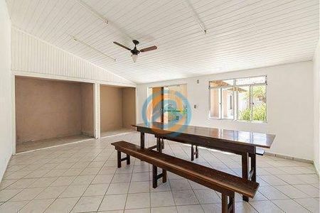 2_photo/94dcfad63b.201b5df007c8fb6e-ATLAS-01c1ace6-b7fe-4ce7-a931-dbe868b911df.jpg de casa à venda com 4 quartos, 250m² em Boqueirão, Curitiba