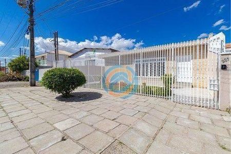 43_photo/94dcfad63b.201b5df007c8fb6e-ATLAS-38d358f0-342f-4e39-aca2-0766f390e7d1.jpg de casa à venda com 4 quartos, 250m² em Boqueirão, Curitiba