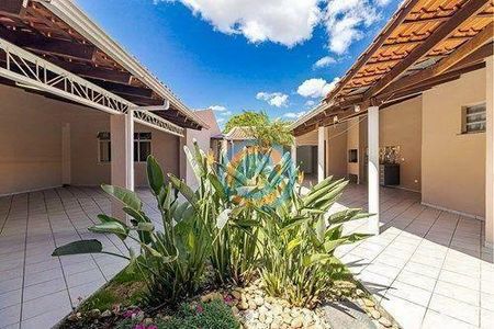 11_photo/94dcfad63b.201b5df007c8fb6e-ATLAS-db3ed627-a1bb-48c5-81ab-237b1a072c4f.jpg de casa à venda com 4 quartos, 250m² em Boqueirão, Curitiba