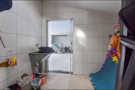 7_photo/94dcfadf59.1987c265c069de70-ATLAS-49ee9b06-6bd9-443a-aaf9-dafd1f5a3ee7.jpg de casa à venda com 4 quartos, 160m² em Boqueirão, Curitiba