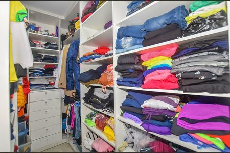 2_photo/94dcfadf59.1987c265c069de70-ATLAS-e2def443-65f2-400c-adc8-ebf0b97b1290.jpg de casa à venda com 4 quartos, 160m² em Boqueirão, Curitiba