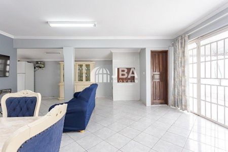 5_photo/94dcfae009.8dcc28213321b9fb-ATLAS-03e1b10a-cfc3-4f2d-a164-82bb4870551b.jpg de casa à venda com 5 quartos, 265m² em Boqueirão, Curitiba