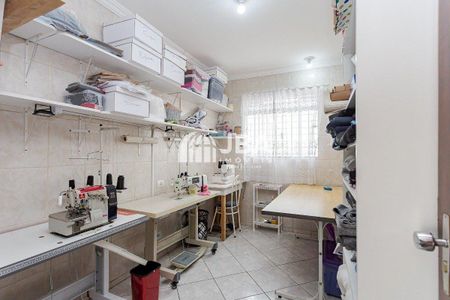 6_photo/94dcfae009.8dcc28213321b9fb-ATLAS-97194006-9c44-4fbd-9b3b-a06998eec3f9.jpg de casa à venda com 5 quartos, 265m² em Boqueirão, Curitiba