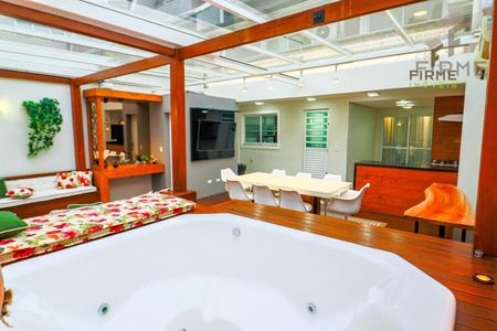 3_photo/94dcfae033.b0a88cb1fafa113c-ATLAS-0c466cd7-dc00-4bce-b8ed-bf61f7519afd.jpg de casa à venda com 4 quartos, 265m² em Hauer, Curitiba