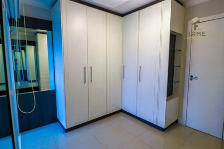 6_photo/94dcfae033.b0a88cb1fafa113c-ATLAS-15b478fc-26ef-4495-8174-d363a4fb1b8b.jpg de casa à venda com 4 quartos, 265m² em Hauer, Curitiba