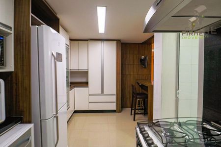 12_photo/94dcfae033.b0a88cb1fafa113c-ATLAS-af061a53-14ef-4f73-bcce-6c31202dcbb6.jpg de casa à venda com 4 quartos, 265m² em Hauer, Curitiba