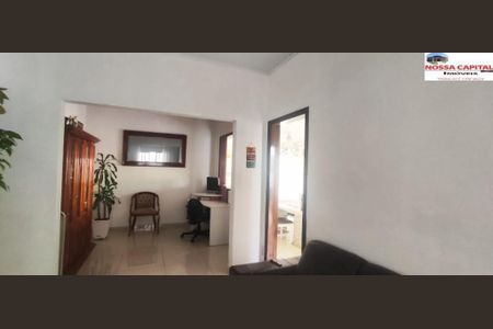 14_photo/94dcfae17f.3e17dd54367235b6-ATLAS-c7d5d847-21f2-4636-887b-324f6264e0f8.jpg de casa à venda com 4 quartos, 240m² em Boqueirão, Curitiba