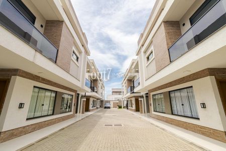 31_photo/94dcfae1ab.0147e9adf0b4bdbc-ATLAS-c50a7fff-7c9a-4088-afd6-28c2644b0c03.jpg de casa à venda com 3 quartos, 138m² em Boqueirão, Curitiba