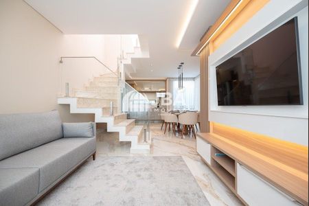 38_photo/94dcfae1ab.b4fcc6b2d2928683-ATLAS-069e7328-caaa-41b1-9b1b-41ad3924cb69.jpg de casa à venda com 0 quarto, 113m² em Boqueirão, Curitiba