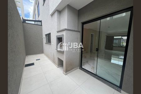 5_photo/94dcfae1ab.b4fcc6b2d2928683-ATLAS-c467bde0-dca3-427c-8614-055b000ef5cc.jpg de casa à venda com 0 quarto, 113m² em Boqueirão, Curitiba
