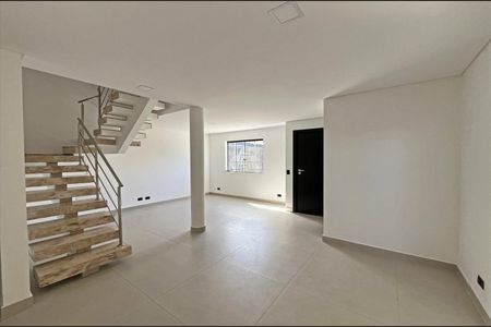 3_photo/94dcfaeac3.4b4cb633e174f736-ATLAS-42f48388-d109-4973-83ce-660cd1938dd3.jpg de casa para alugar com 3 quartos, 120m² em Uberaba, Curitiba