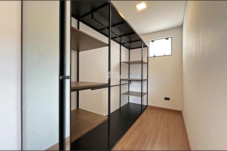 15_photo/94dcfaeac3.4b4cb633e174f736-ATLAS-9a16dc82-44a2-4798-b8ec-12fa7c3ccfae.jpg de casa para alugar com 3 quartos, 120m² em Uberaba, Curitiba