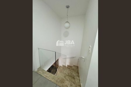 10_photo/94dcfaeae3.ae3d86bef28e162d-ATLAS-ed87113e-2a2c-40c1-94d7-f852bec83463.jpg de casa à venda com 0 quarto, 75m² em Uberaba, Curitiba