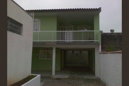 3_photo/94dcfaebd9.212196aa7d059eb3-ATLAS-ad019782-9686-4c92-821e-253f7145d5ff.jpg de casa à venda com 3 quartos, 320m² em Boqueirão, Curitiba