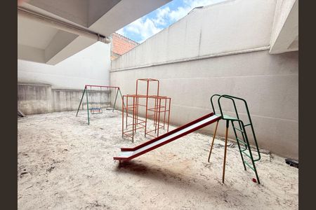 9_photo/94dcfaeeb5.0f81dd1a9a4f6ffb-ATLAS-8a5b5184-ac4f-4714-afa8-294f4e82c36a.jpg de casa à venda com 2 quartos, 65m² em Boqueirão, Curitiba