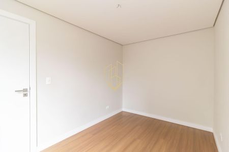 11_photo/94dcfaf7ef.990d2fc8af084189-ATLAS-4c9cc852-327f-49b2-a301-b87abd4d81b4.jpg de casa à venda com 3 quartos, 197m² em Boqueirão, Curitiba