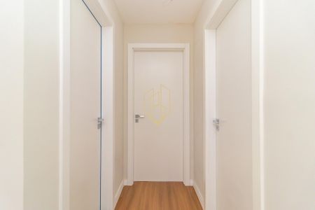 11_photo/94dcfaf7ef.990d2fc8af084189-ATLAS-ea92402a-8745-46f6-974e-47c03eb943f8.jpg de casa à venda com 3 quartos, 197m² em Boqueirão, Curitiba