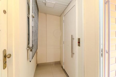 33_photo/94dcfaf899.9ce51cbea16951ae-ATLAS-9a4541ff-30f8-47c8-941d-d821456eab7a.jpg de casa à venda com 4 quartos, 101m² em Boqueirão, Curitiba