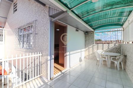 47_photo/94dcfaf899.9ce51cbea16951ae-ATLAS-d7bfded2-af72-43b0-983a-d153fdc6d76e.jpg de casa à venda com 4 quartos, 101m² em Boqueirão, Curitiba