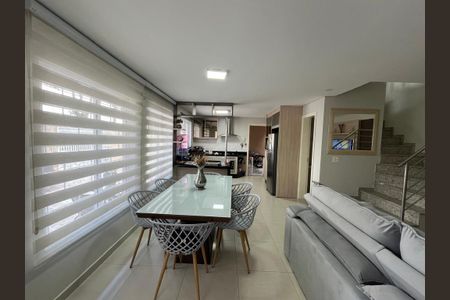 7_photo/94dcfaf8c5.7c50ff6d15497796-ATLAS-68e9d07e-b357-4a67-b5f8-c36c35ef6521.jpg de casa à venda com 3 quartos, 125m² em Água Verde, Curitiba