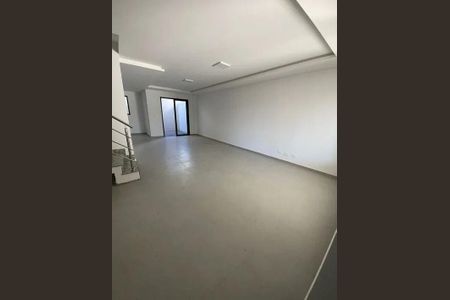 8_photo/94dcfaf8cb.18eb178d0f4efb27-ATLAS-225928f7-9fe7-4b7f-9c5f-8f323ce17aaf.jpg de casa à venda com 3 quartos, 125m² em Boqueirão, Curitiba