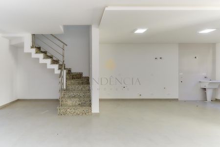 5_photo/94dcfaf8cb.da96a1a17422ca13-ATLAS-effc3a20-b515-4481-bbbe-8f60710c4dd8.jpg de casa à venda com 3 quartos, 108m² em Boqueirão, Curitiba