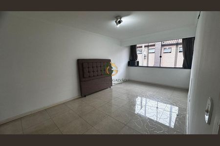 18_photo/94dcfaf925.ffdb485e646984b1-ATLAS-53178098-caf2-43b2-82d4-bf55f3eaba44.jpg de casa à venda com 3 quartos, m² em Boqueirão, Curitiba