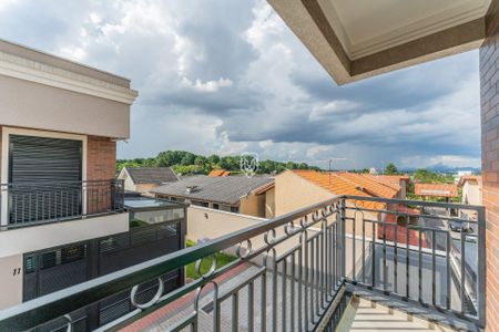 38_photo/94dcfaf94b.14ab22b38e59c042-ATLAS-752f6f9b-977e-4d98-92d0-ba4cf9d9e634.jpg de casa à venda com 3 quartos, 108m² em Boqueirão, Curitiba