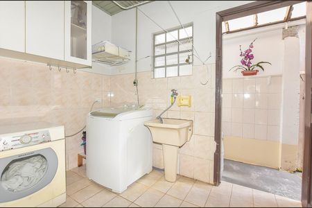 9_photo/94dcfaf963.b8431a6ebd16bbe9-ATLAS-2cf27c09-eaae-4d32-8673-3840177eca80.jpg de casa à venda com 3 quartos, 166m² em Boqueirão, Curitiba