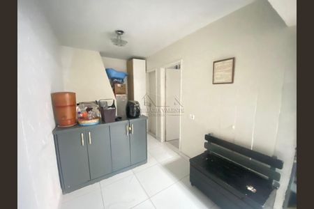 10_photo/94dcfafc55.f57be48fad3c3dec-ATLAS-846412b4-a5a2-4ca6-bbde-760e68686e13.jpg de casa à venda com 4 quartos, 156m² em Boqueirão, Curitiba