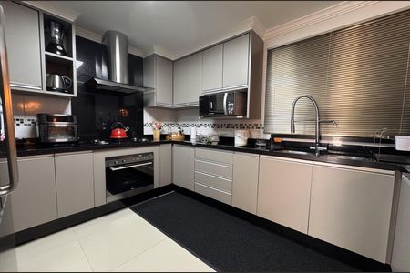 7_photo/94dcfafc75.46589d41d5a907b0-ATLAS-d2f9c553-eeb7-47ee-a2eb-9e15ef7854d4.jpg de casa à venda com 3 quartos, 127m² em Boqueirão, Curitiba