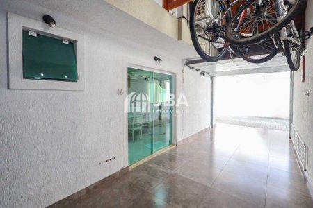 2_photo/94dcfafc7f.23351eba74f1df34-ATLAS-bcf3d7b9-2a1b-4409-9a41-b46e08cc7d6e.jpg de casa à venda com 3 quartos, 173m² em Boqueirão, Curitiba