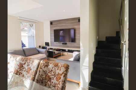 2_photo/94dcfafd17.ab2db7488e52669b-ATLAS-1351c876-ff9f-4db3-8c01-d5ec04ddbc95.jpg de casa à venda com 3 quartos, 160m² em Boqueirão, Curitiba