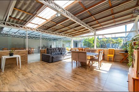 23_photo/94dcfafd71.1d0d827e26d2d819-ATLAS-5974f317-a3b3-40e0-ba08-5cbfceda30d0.jpg de casa à venda com 7 quartos, 275m² em Boqueirão, Curitiba