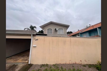 3_photo/94dcfafd89.a15f321e408d66f6-ATLAS-00d4e62d-49af-4a17-a8e8-dcddfc425f53.jpg de casa à venda com 3 quartos, 110m² em Boqueirão, Curitiba