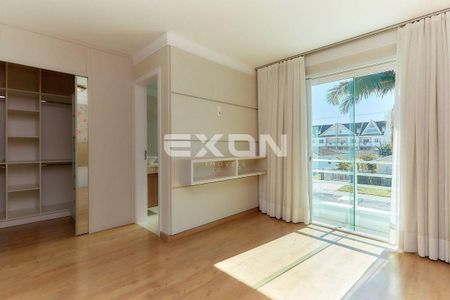 4_photo/94dcfafd9b.96458e673c4e6a1a-ATLAS-9b9a3c9a-2ac3-4307-a9cc-2369ac30d55f.jpg de casa à venda com 4 quartos, 166m² em Boqueirão, Curitiba