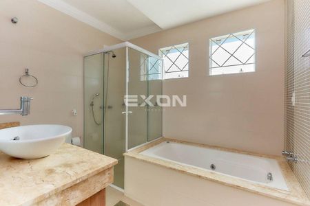 23_photo/94dcfafd9b.96458e673c4e6a1a-ATLAS-dca2d76c-2257-4f68-a9dd-37d64258fd8b.jpg de casa à venda com 4 quartos, 166m² em Boqueirão, Curitiba