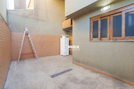 8_photo/94dcfafd9b.fc5987373cdbaa4f-ATLAS-15f6fb3a-ad49-48b4-a50d-a8136df7f0d5.jpg de casa à venda com 3 quartos, 100m² em Boqueirão, Curitiba