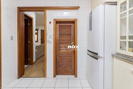 6_photo/94dcfafd9b.fc5987373cdbaa4f-ATLAS-313ee9ce-3d26-4a05-9a91-05f0578ca2b1.jpg de casa à venda com 3 quartos, 100m² em Boqueirão, Curitiba