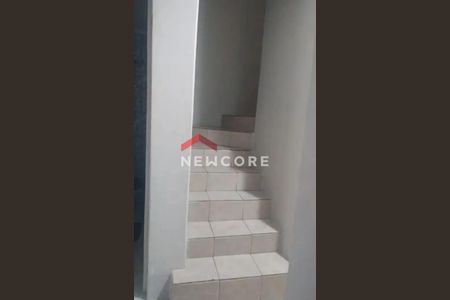 6_photo/94dcfafdcf.d1ae08f062ab4888-ATLAS-c9219463-0afb-40f9-8884-4bbff9a3da96.jpg de casa à venda com 3 quartos, 90m² em Boqueirão, Curitiba