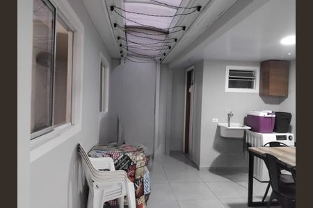 19_photo/94dcfafee7.ec1cb8687446bd71-ATLAS-a142bd17-7344-4bc8-850b-b68c2c6c54c7.jpg de casa à venda com 3 quartos, 90m² em Boqueirão, Curitiba